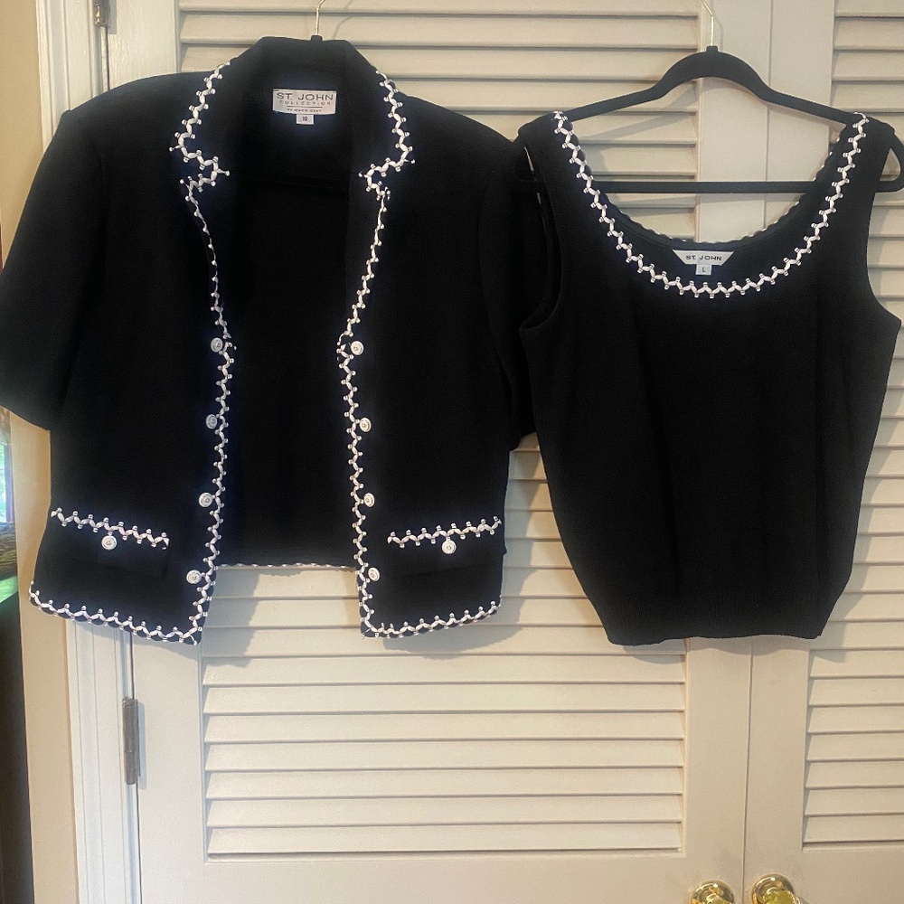 St John Knit Collection - Bolero and matching shell (12/Large)